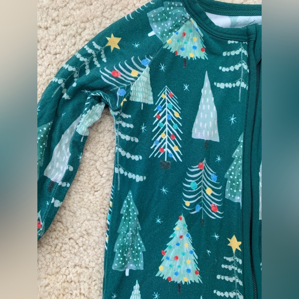 Little Sleepies Size 12-18 Months Twinkling Trees Christmas Zippy Pajamas - Picture 4 of 8